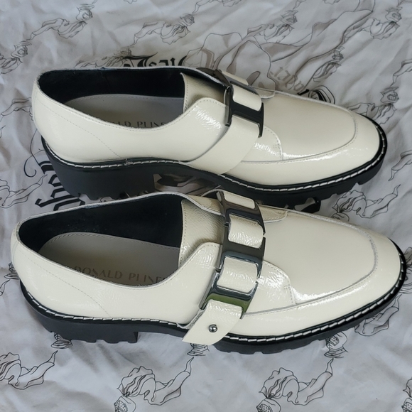 Donald Pilner EAMES Ivory Loafers Size 8M - Picture 5 of 16